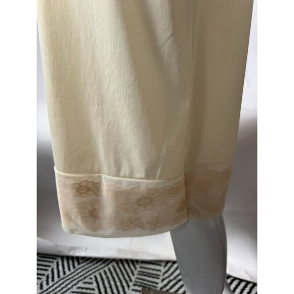 Vintage Vanity Fair 1960s Nylon Antron Slip Dress With Lace Trim Size 42 L - Picture 12 of 16